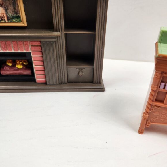 FISHER PRICE Loving Family Dollhouse & Keenway Lot - Picture 14 of 16